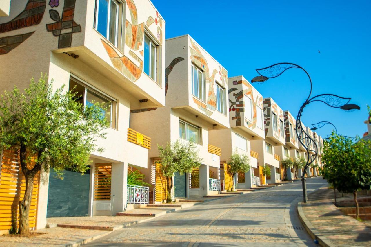 Arka Art Hotel Kashari Dış mekan fotoğraf Residential neighborhood in the city of Murcia