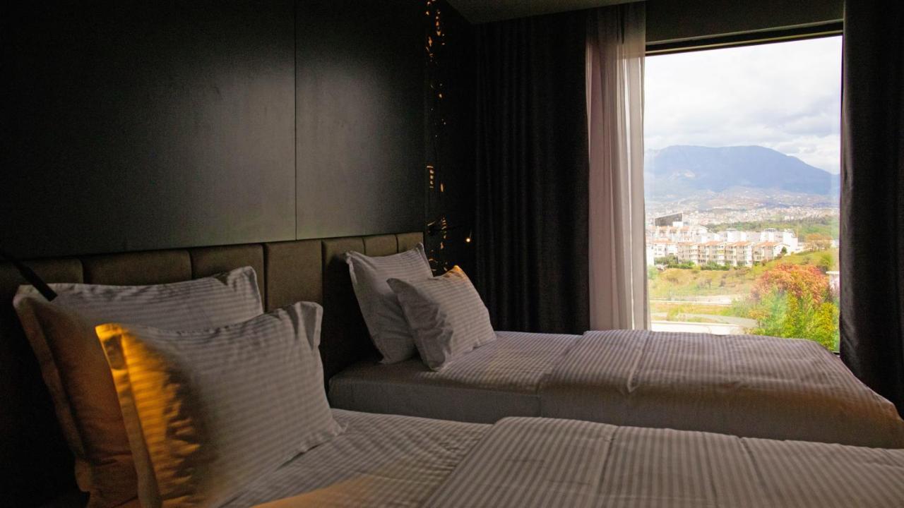 Arka Art Hotel Kashari Dış mekan fotoğraf A room at the hotel
