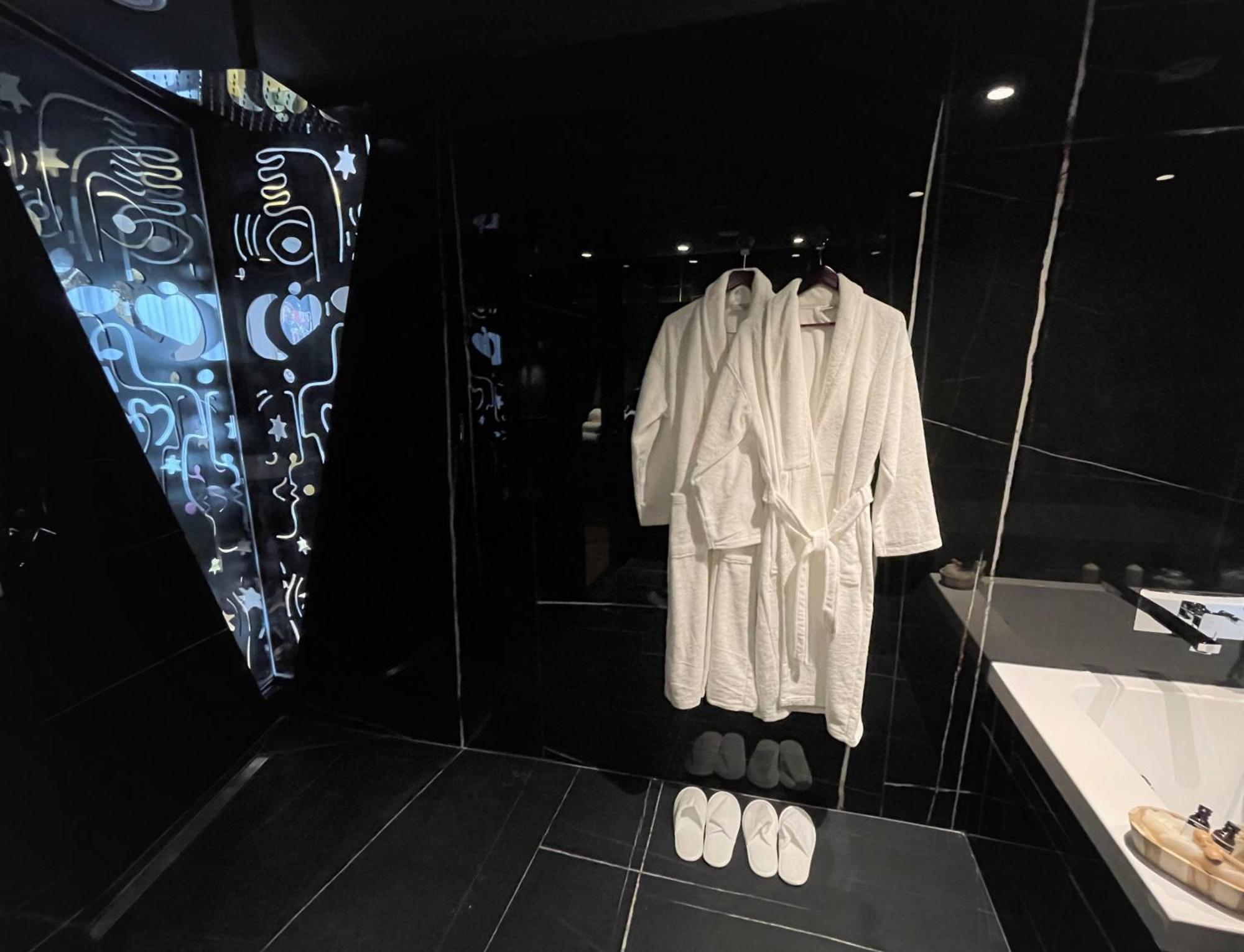 Arka Art Hotel Kashari Dış mekan fotoğraf Bathroom