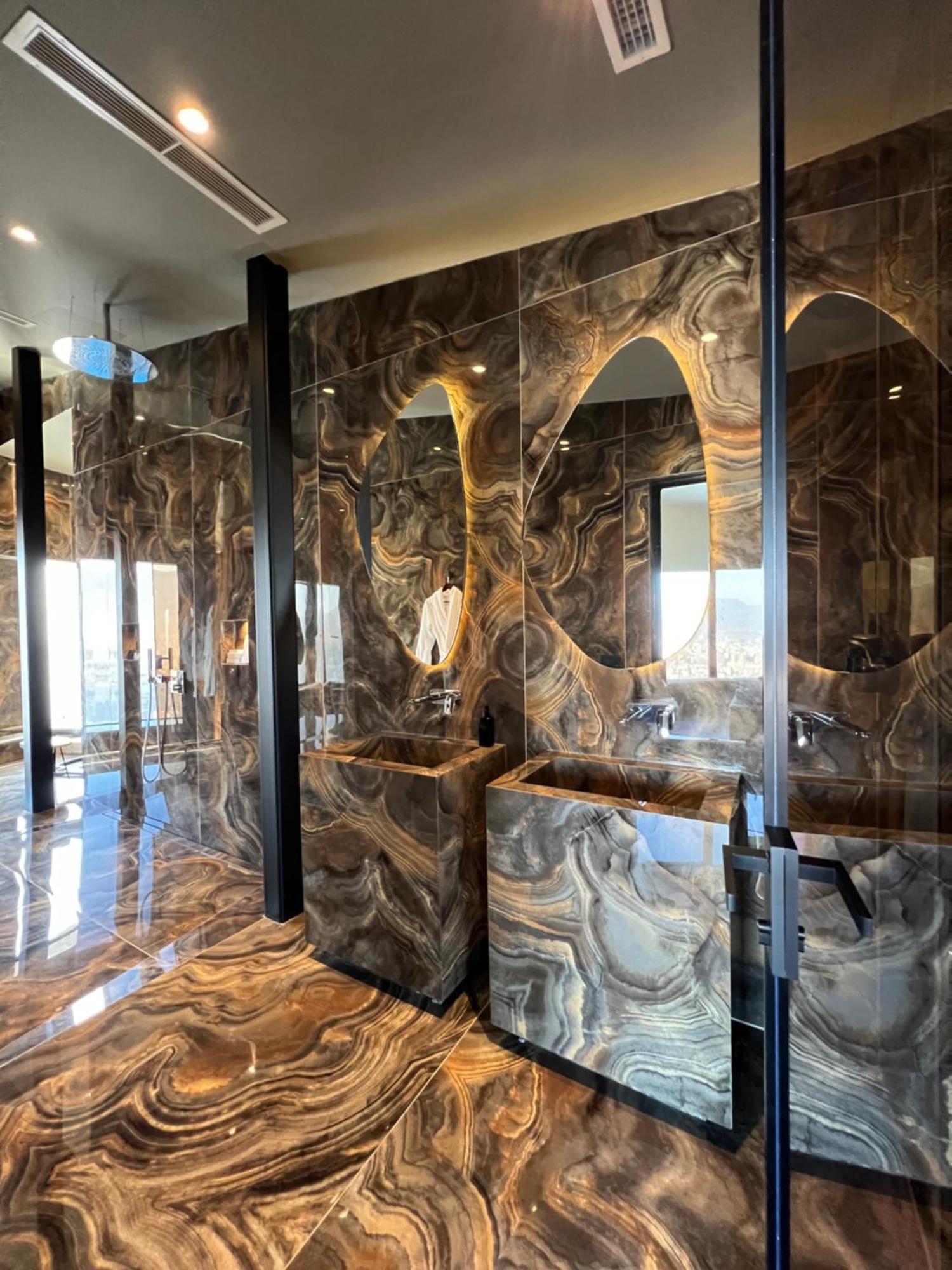 Arka Art Hotel Kashari Dış mekan fotoğraf Bathroom in the residence