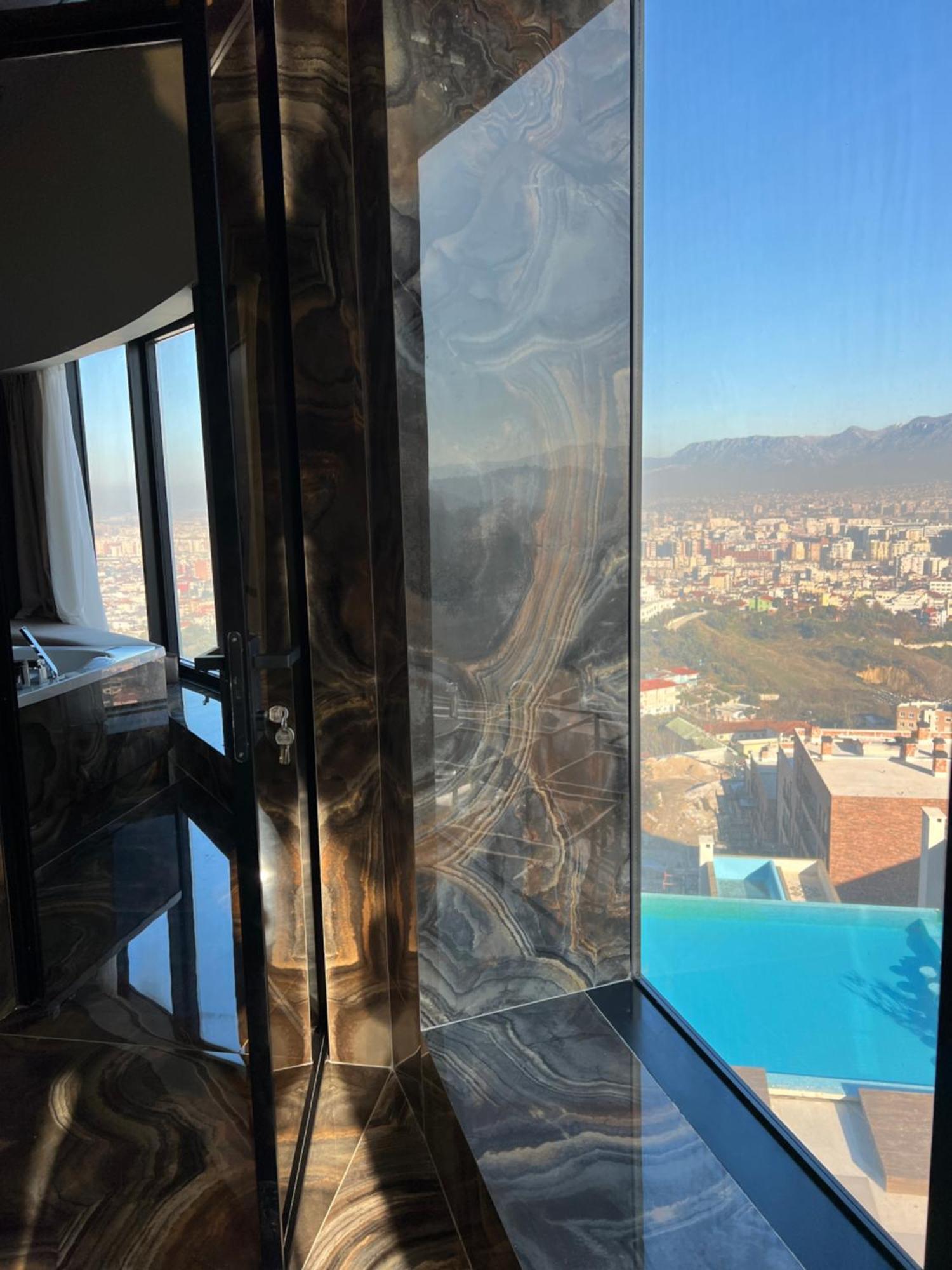 Arka Art Hotel Kashari Dış mekan fotoğraf View from the 100th floor