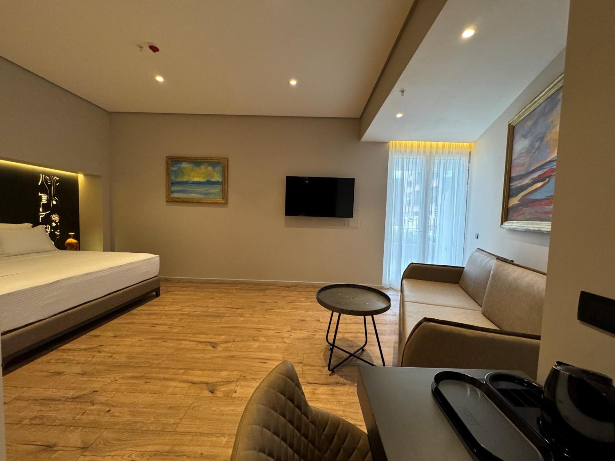 Arka Art Hotel Kashari Dış mekan fotoğraf A room at the hotel